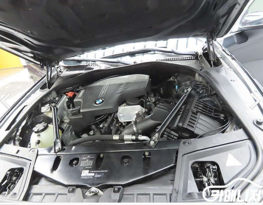 BMW 5시리즈 이미지 2